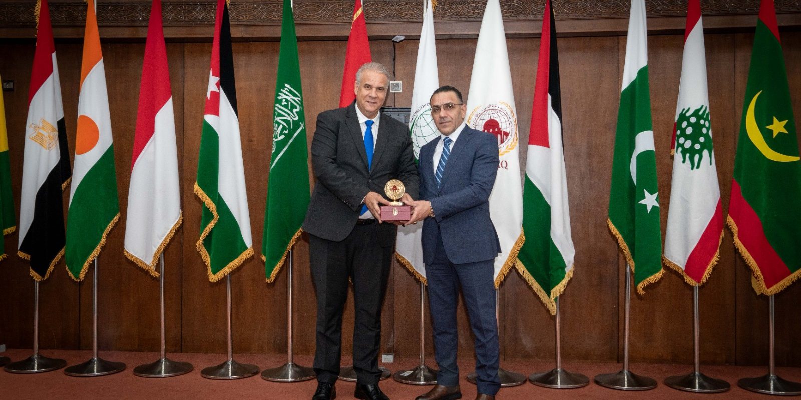 19de5a04-1d46-42f9-8e51-9dcf15b5cfb4